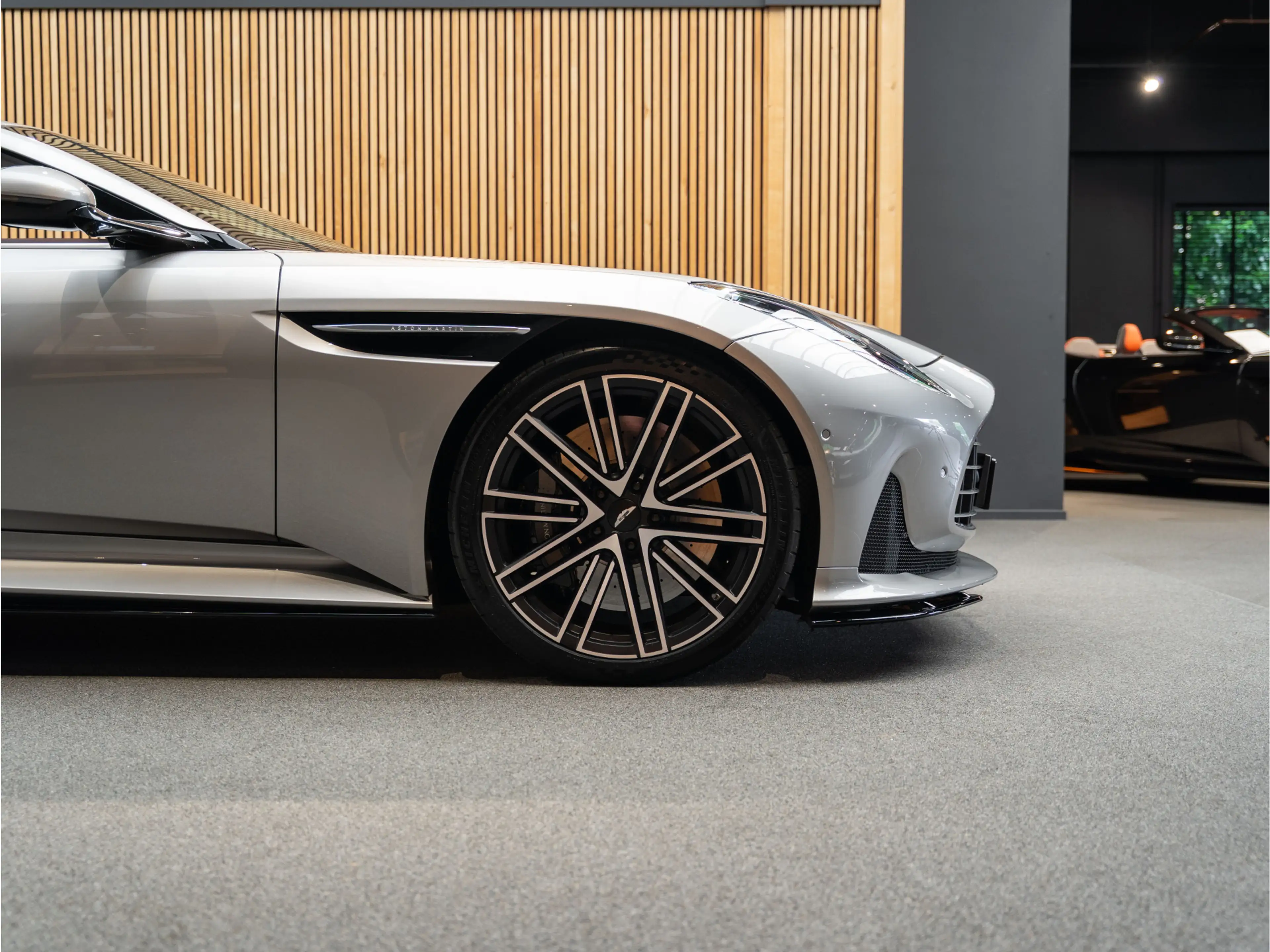 Aston Martin DB12 Volante Keramisch 4.0 V8 Browers&Wilkes Full PPF — photo 15