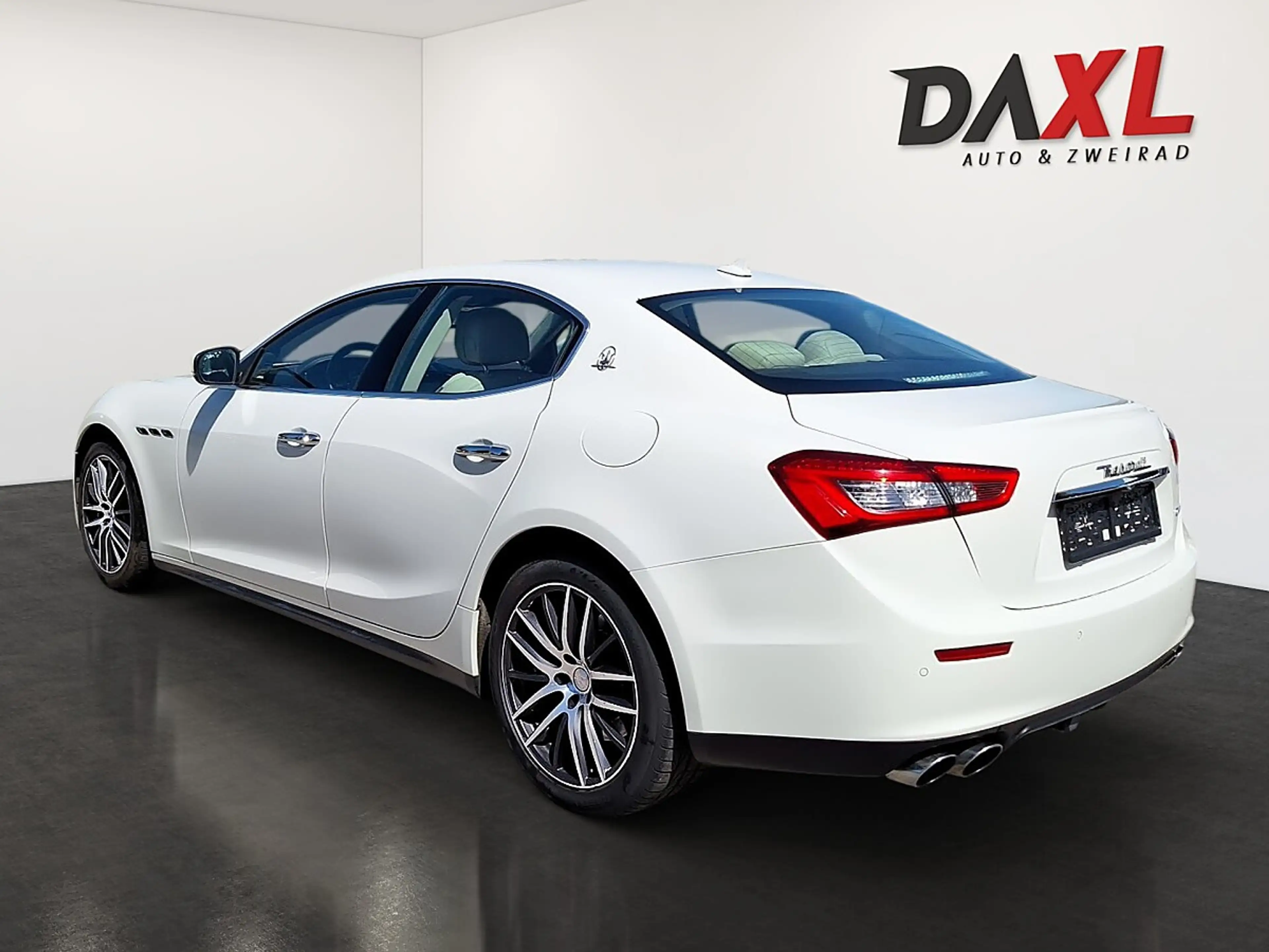 Maserati Ghibli Diesel — photo 7