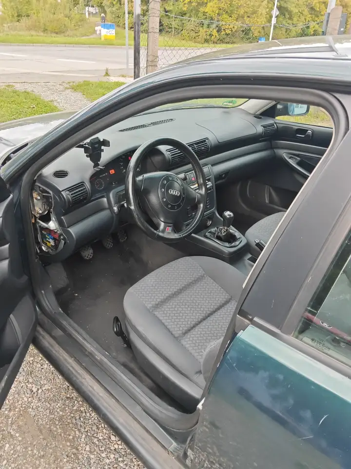 Audi A4 Avant 1.8, foto 11