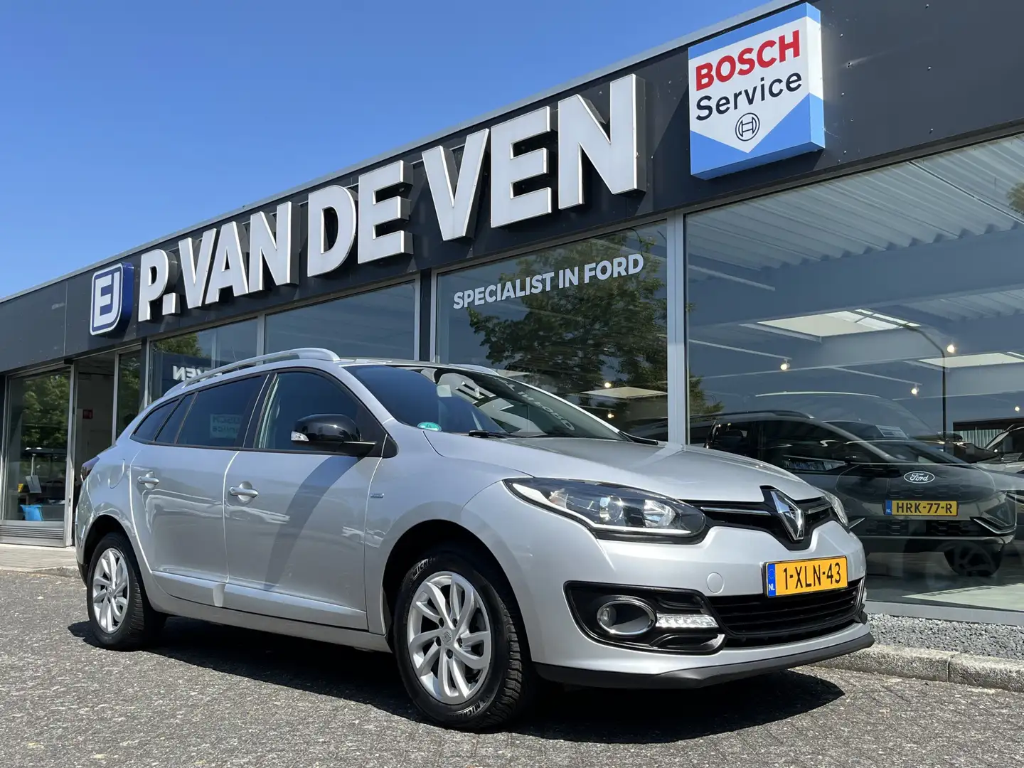 Renault Megane Estate 1.2 TCe Limited 115pk/85kW | Trekhaak | Nav Grijs - 1