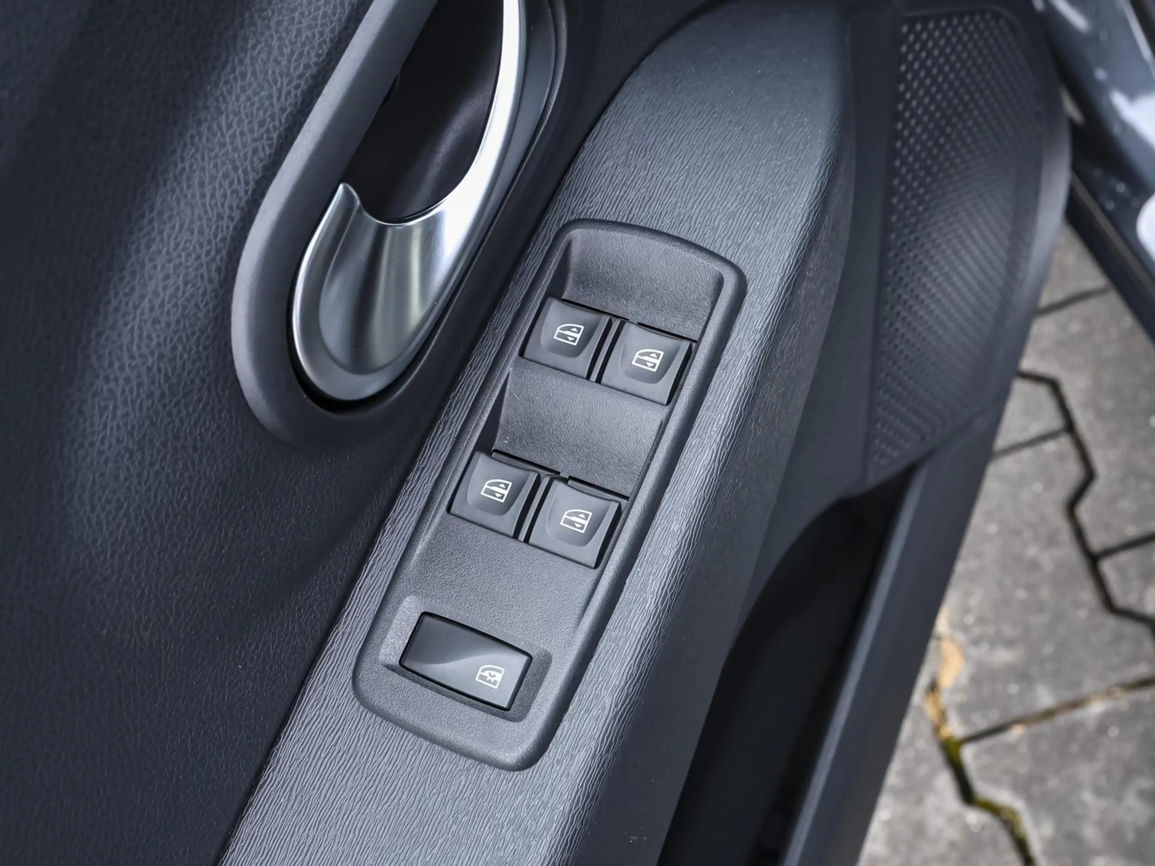 Dacia Lodgy TCe 130 GPF Stepway Plus NAVI SHZ KAMERA — photo 9