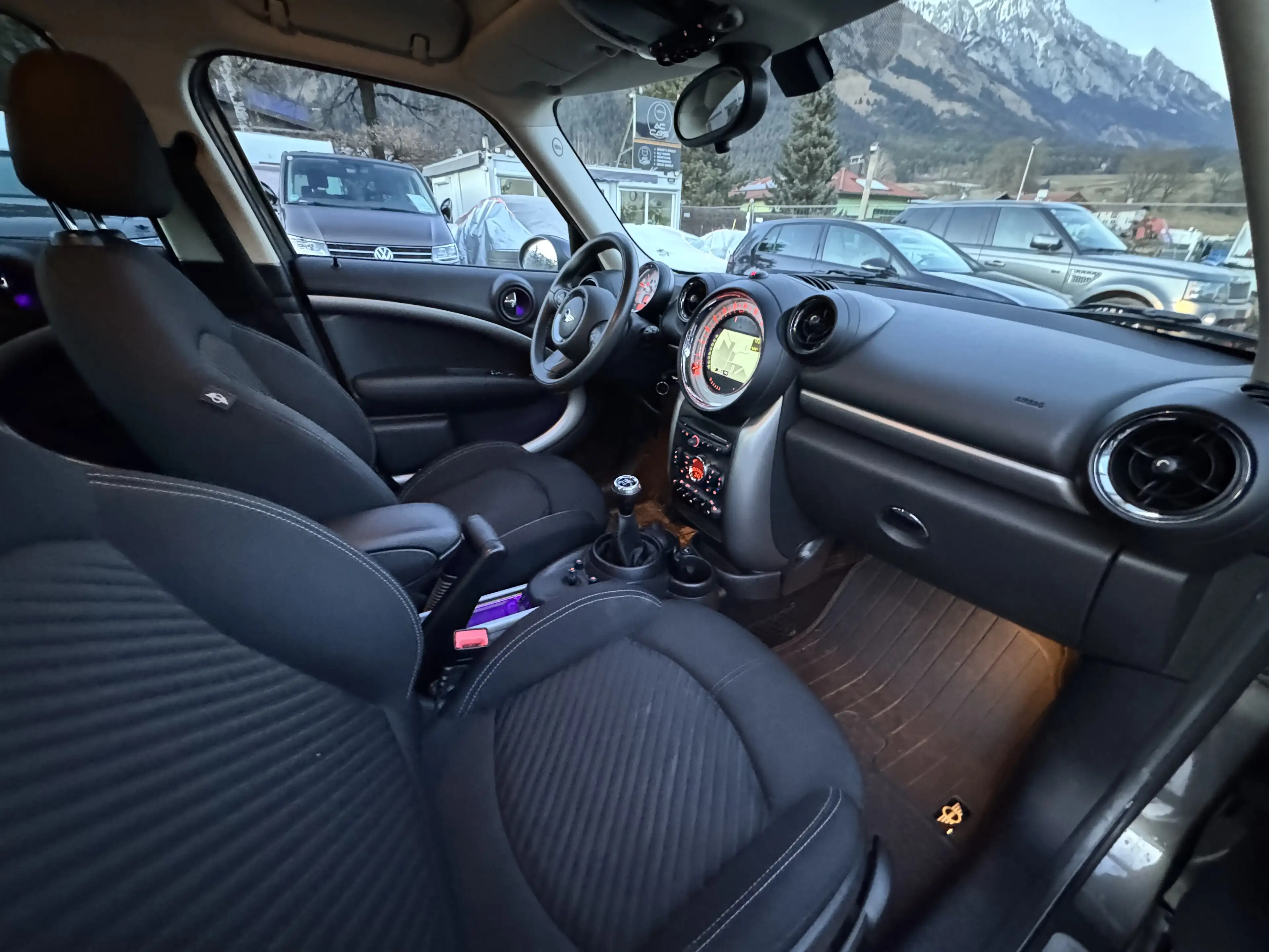 MINI Cooper D Countryman Cooper D All4 — photo 12