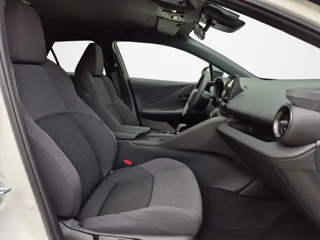 Toyota C-HR view 15