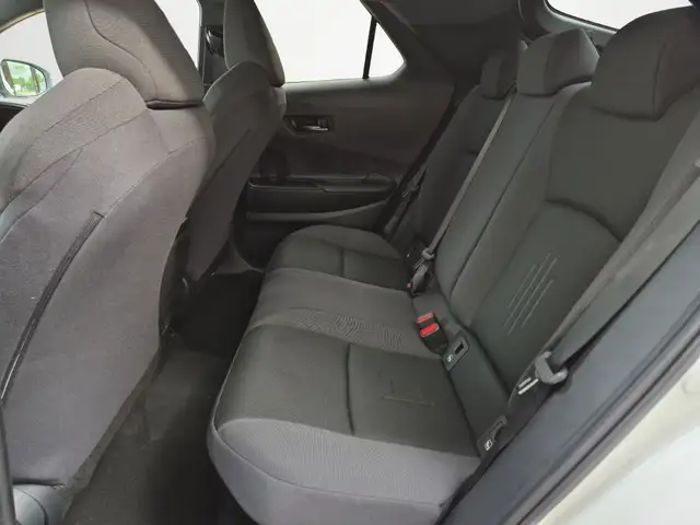 Toyota C-HR view 12
