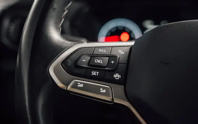 Volkswagen T-Cross view 14