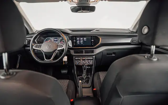 Volkswagen T-Cross view 12