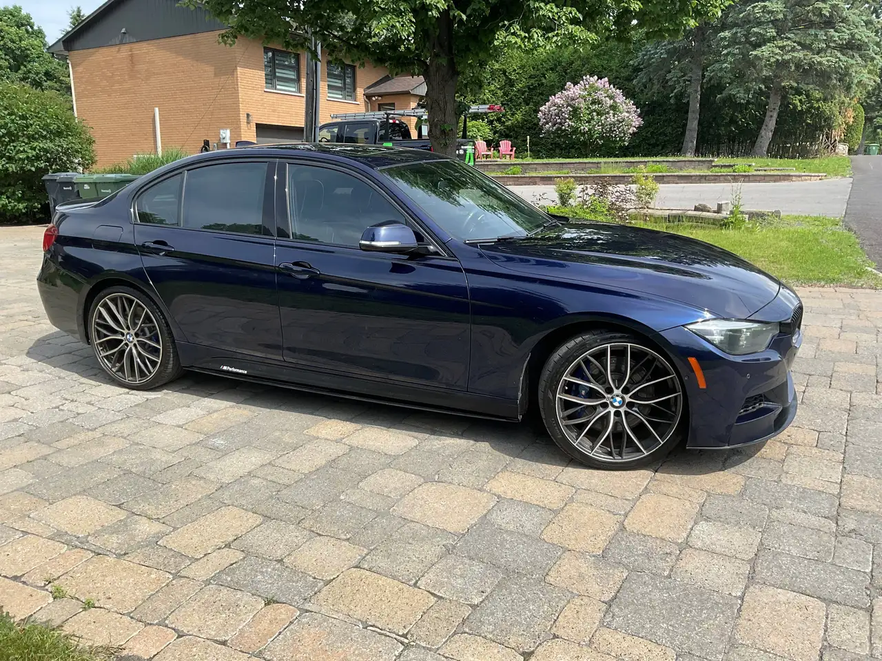 BMW 3 Series photo BMW 3 Series