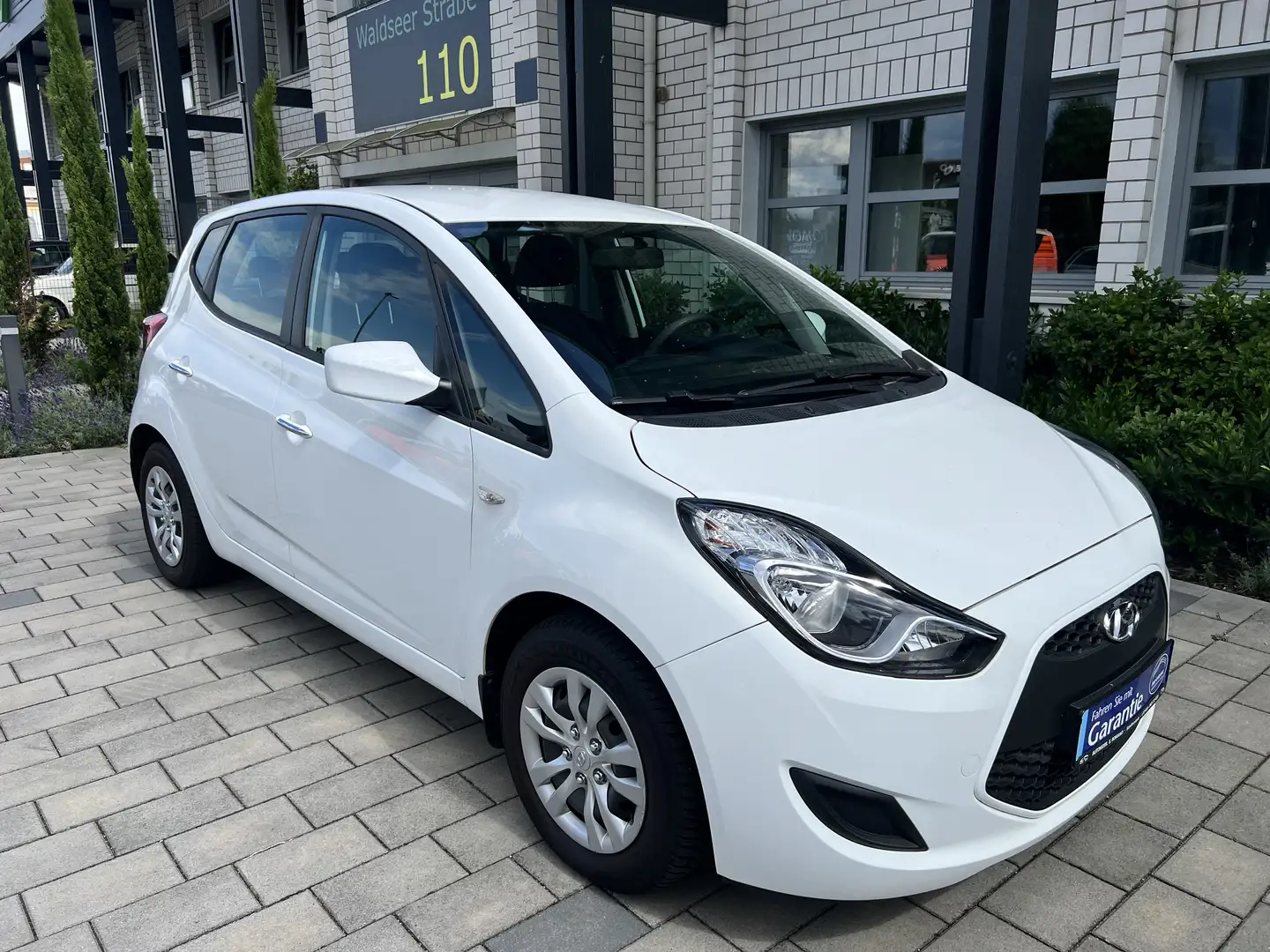 Hyundai iX20 1.6 Automatik Space Weiß - 1