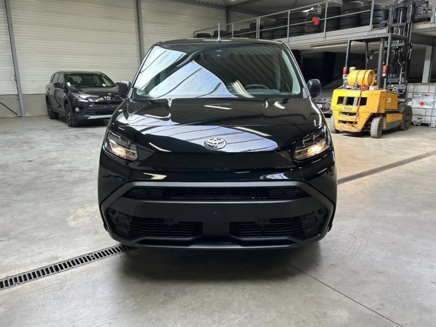 Toyota Proace City Active 2d Zwart - 2