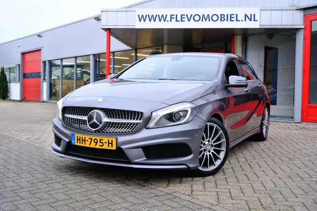 Mercedes-Benz A 180 Ambition AMG Xenon|Leder-Alcantara|Navi|LMV