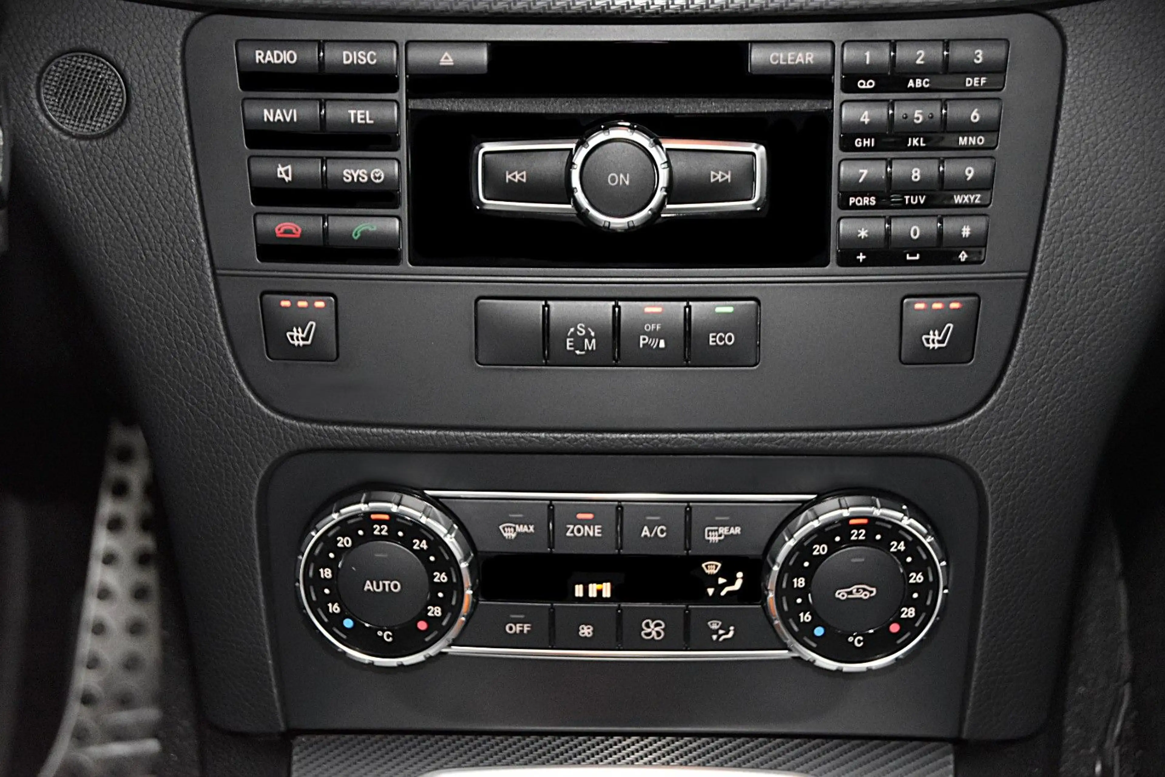 Mercedes-Benz GLK 220 CDI BLUETEC 4-MATIC*UNFALLFREI*EURO-6* — photo 12