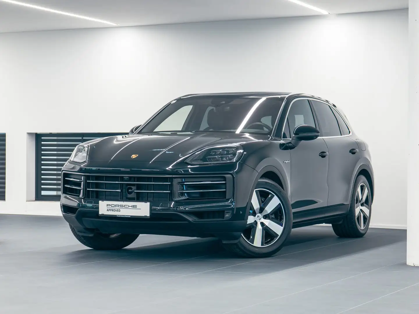 Porsche Cayenne E-Hybrid Schwarz - 1