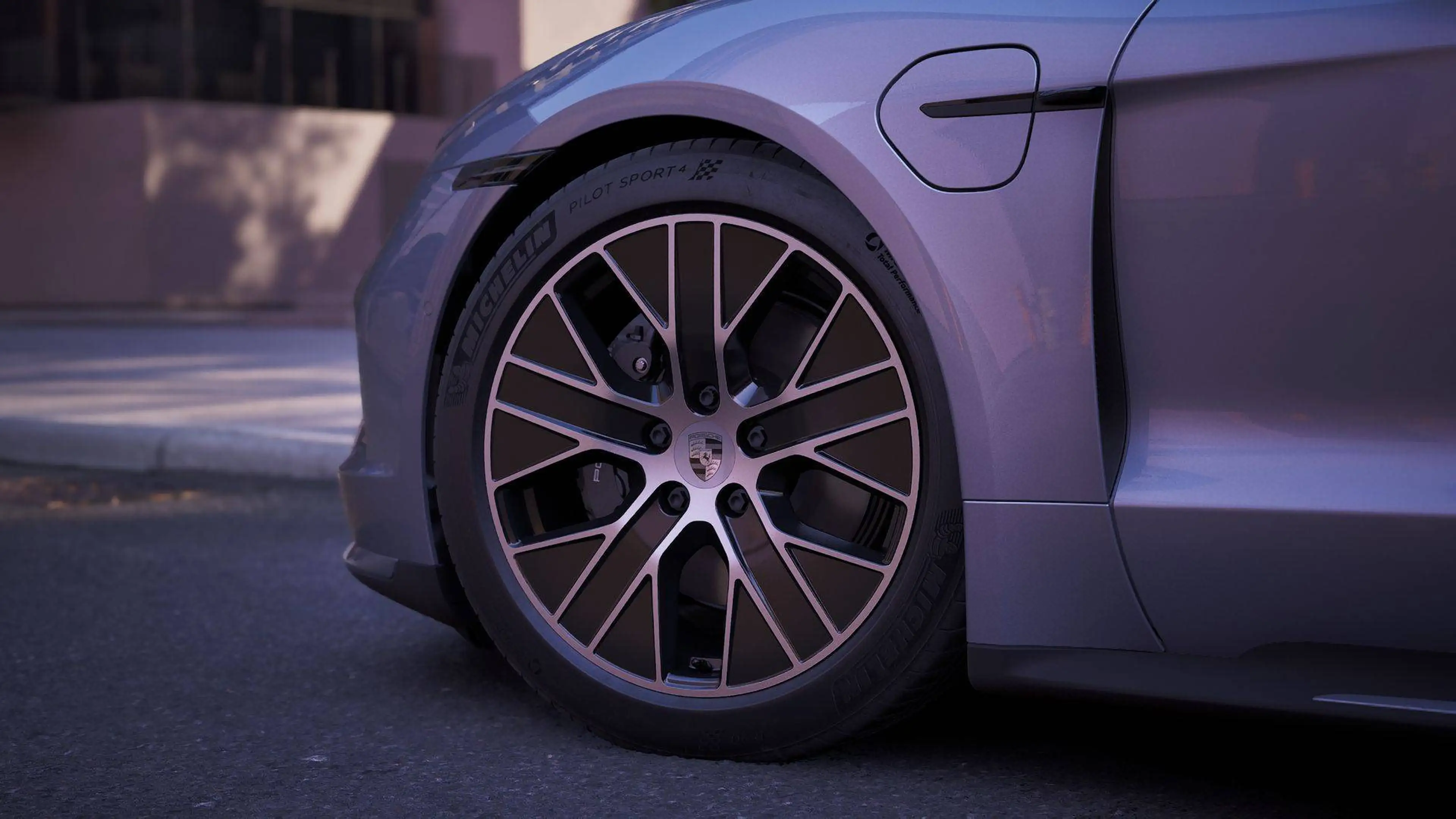 Porsche Taycan Sport Turismo 105kWh/SPORTDESIGN/PERF BATT+/AIR SUSP/SPORT SOUND/BOSE/ZETEL VERW/ACC/PANO/360 — photo 15
