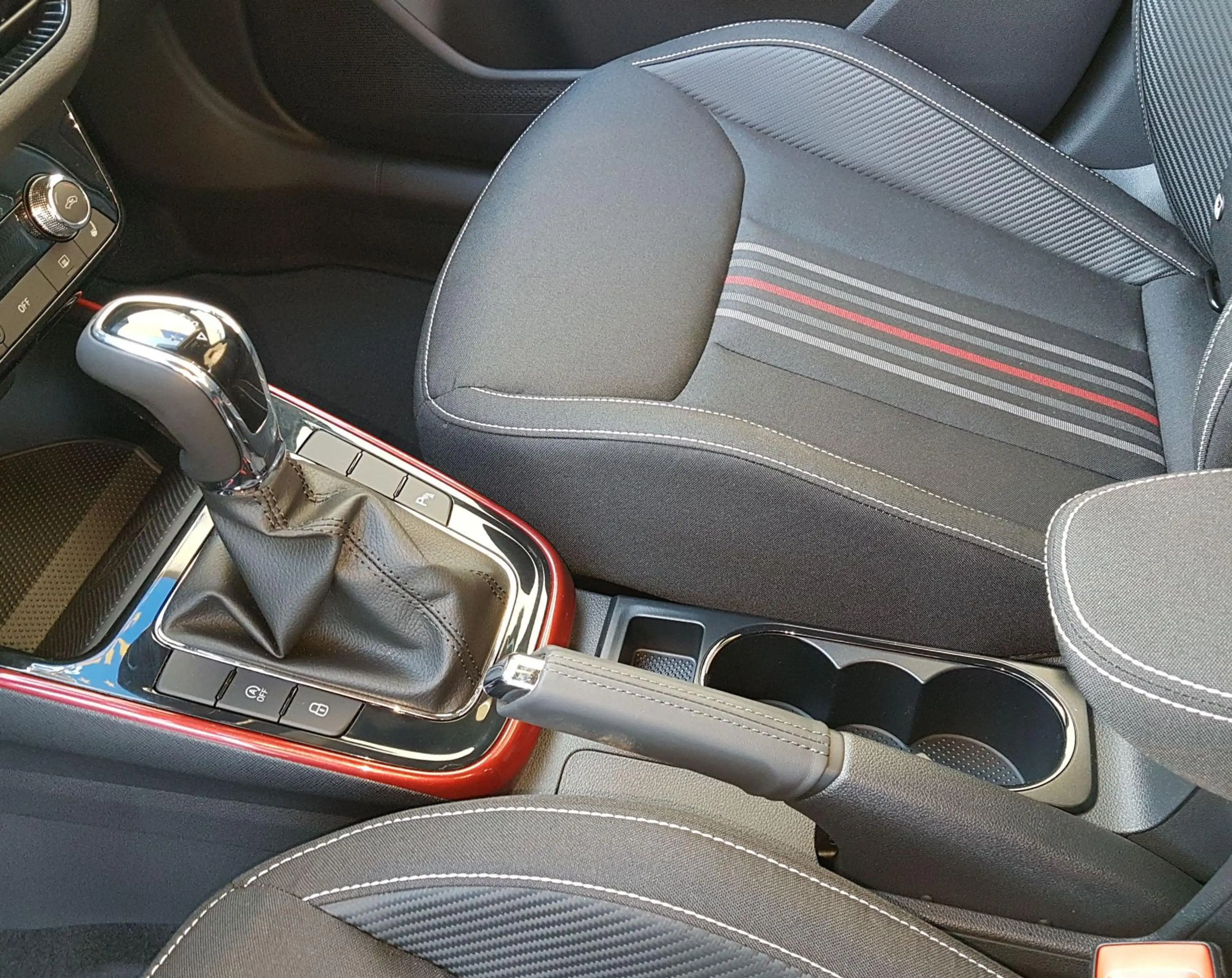 Skoda Fabia Monte Carlo 5J. Garantie ACC beheizbare WS Klim... — photo 17