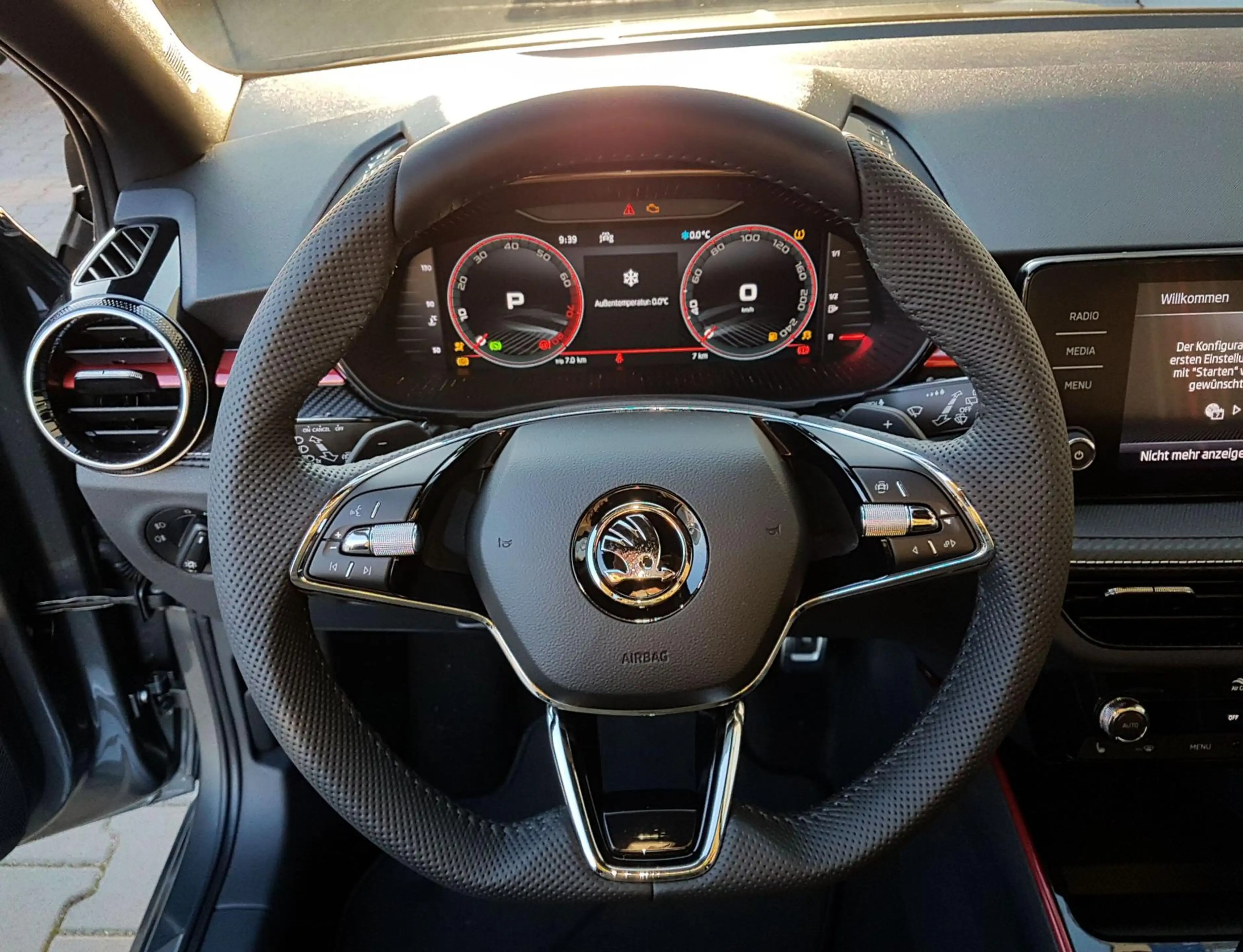 Skoda Fabia Monte Carlo 5J. Garantie ACC beheizbare WS Klim... — photo 12