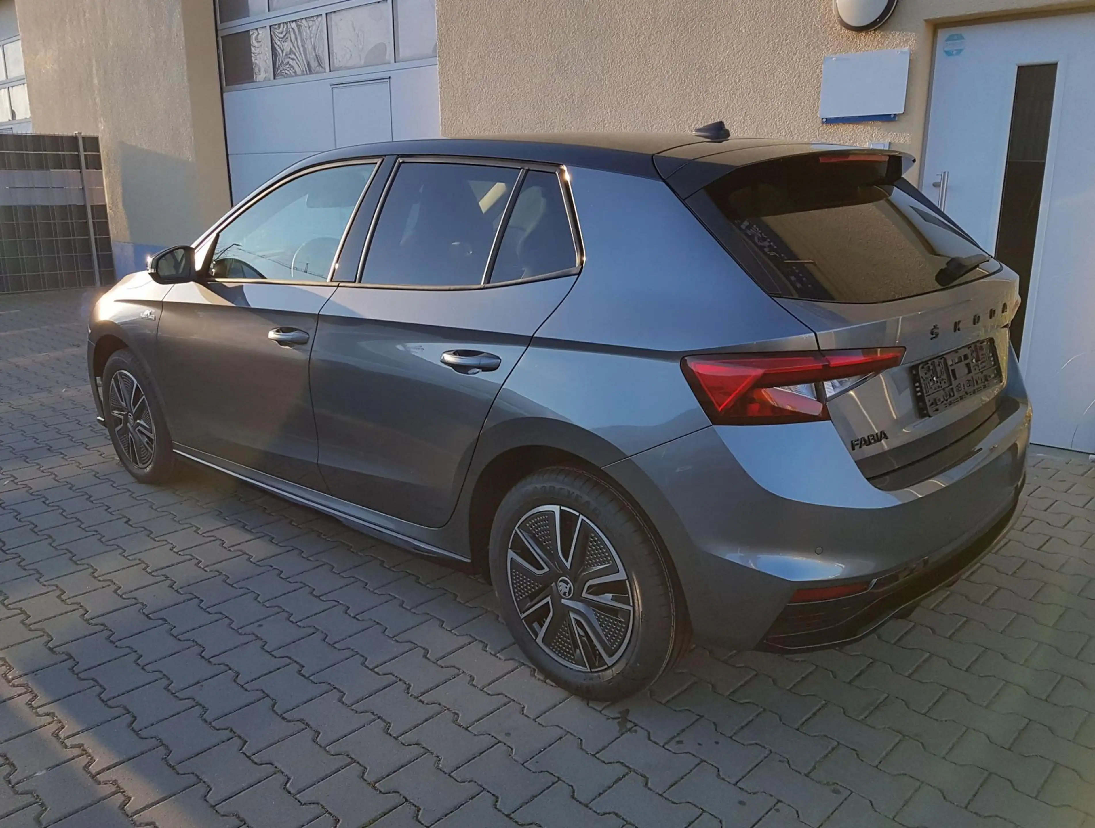 Skoda Fabia Monte Carlo 5J. Garantie ACC beheizbare WS Klim... — photo 4