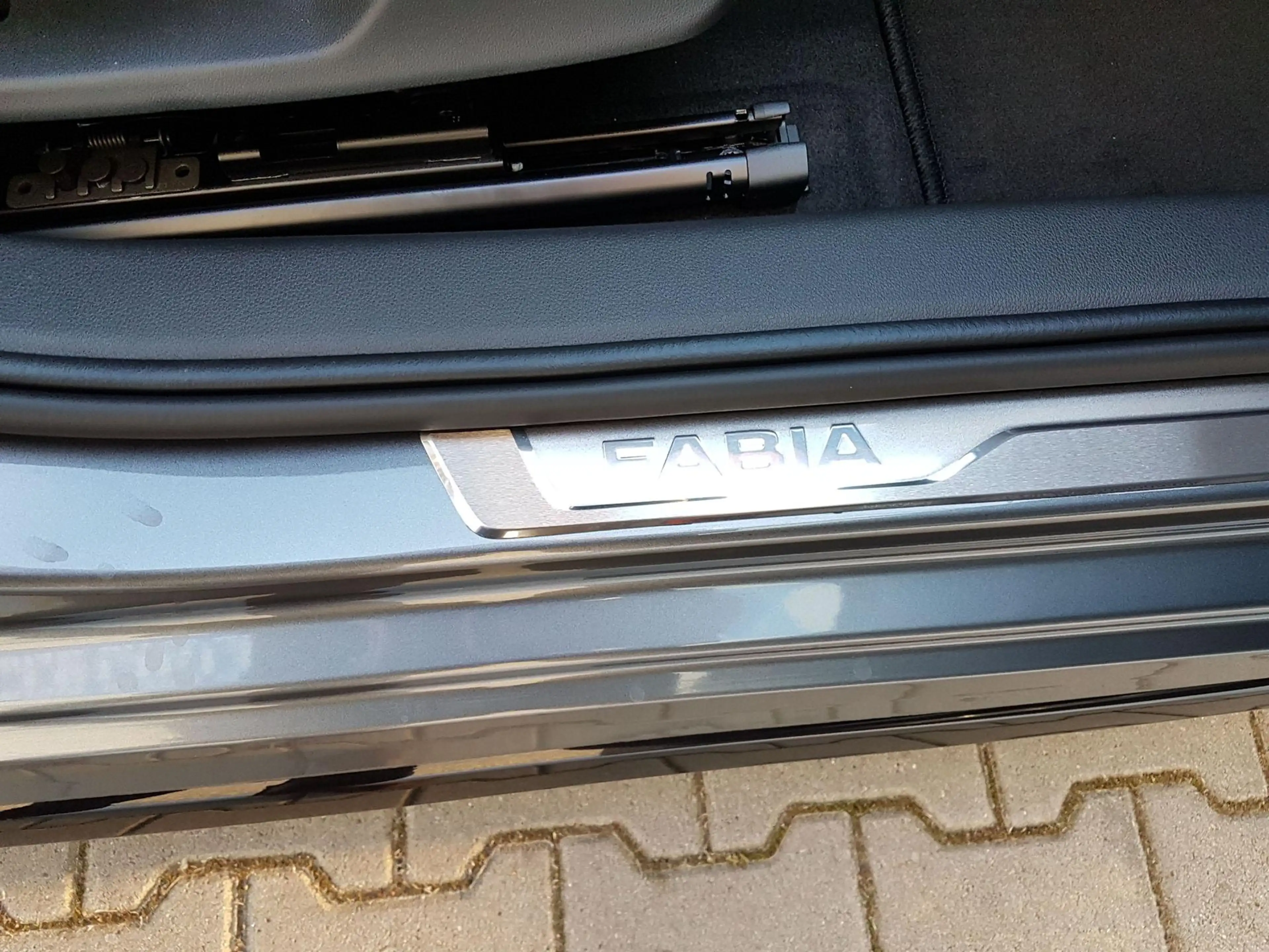 Skoda Fabia Monte Carlo 5J. Garantie ACC beheizbare WS Klim... — photo 22