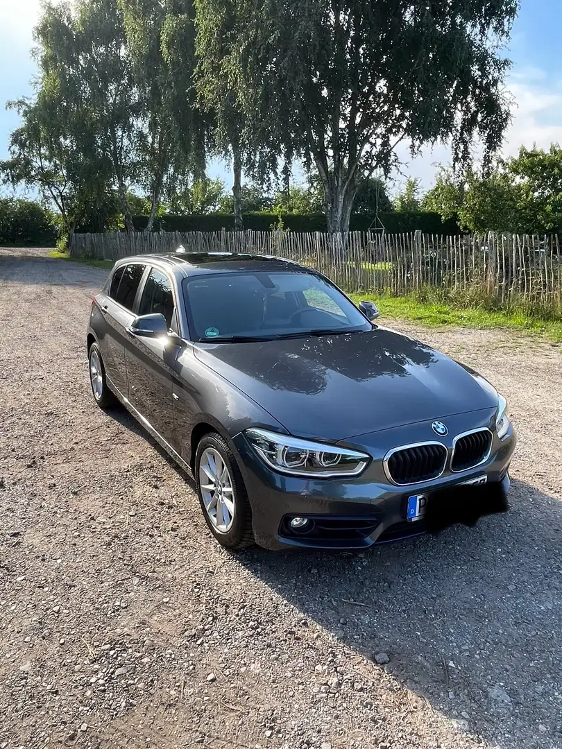 BMW 118 d S-Line Black - 1