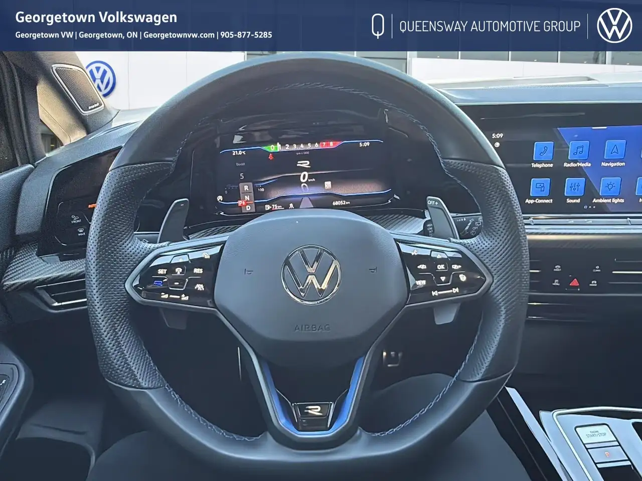 Volkswagen Golf R снимка Volkswagen Golf R