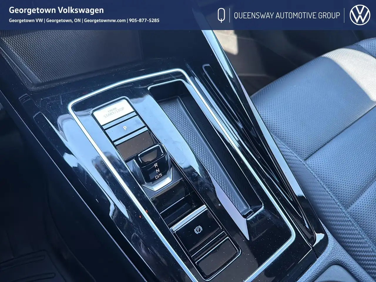 Volkswagen Golf R снимка Volkswagen Golf R