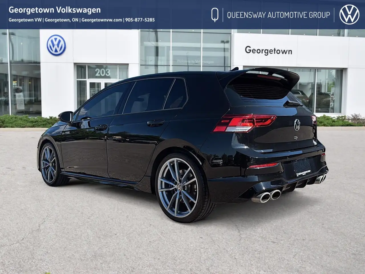 Volkswagen Golf R снимка Volkswagen Golf R
