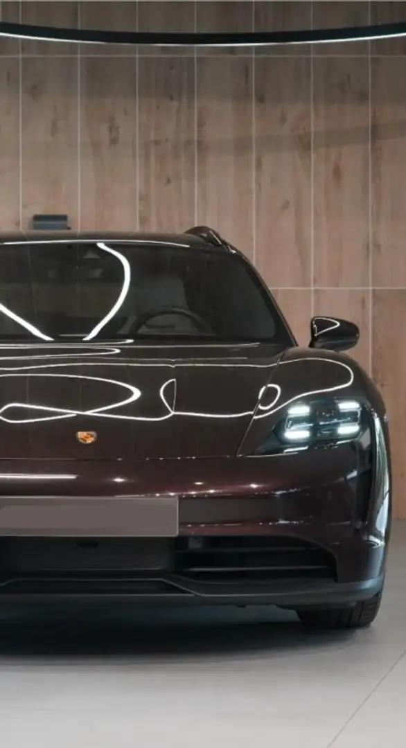 Porsche Taycan Sport Turismo Marrón - 1