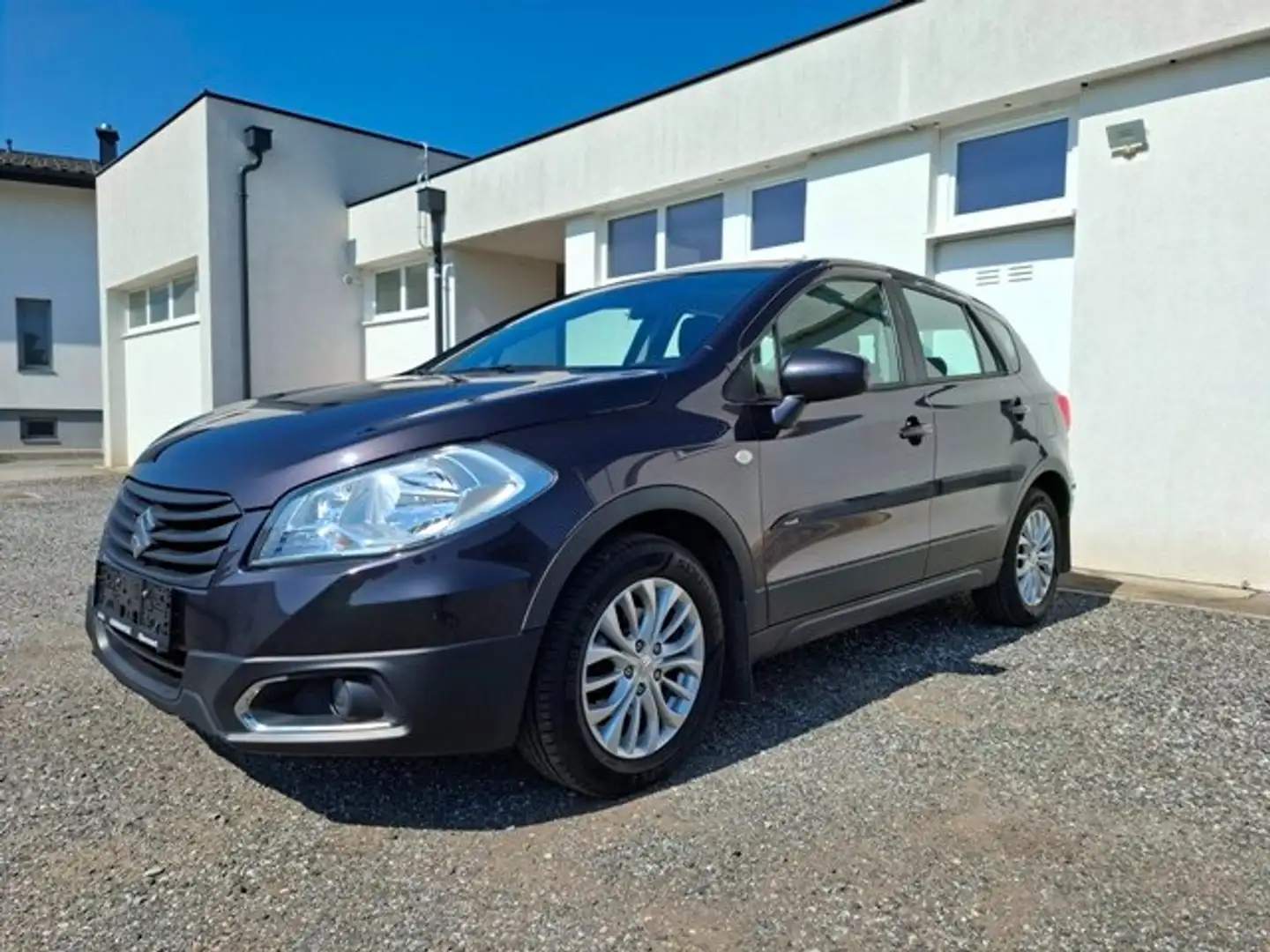 Suzuki SX4 S-Cross 1,6 clear / 99.000 KM / AHK! Grau - 1