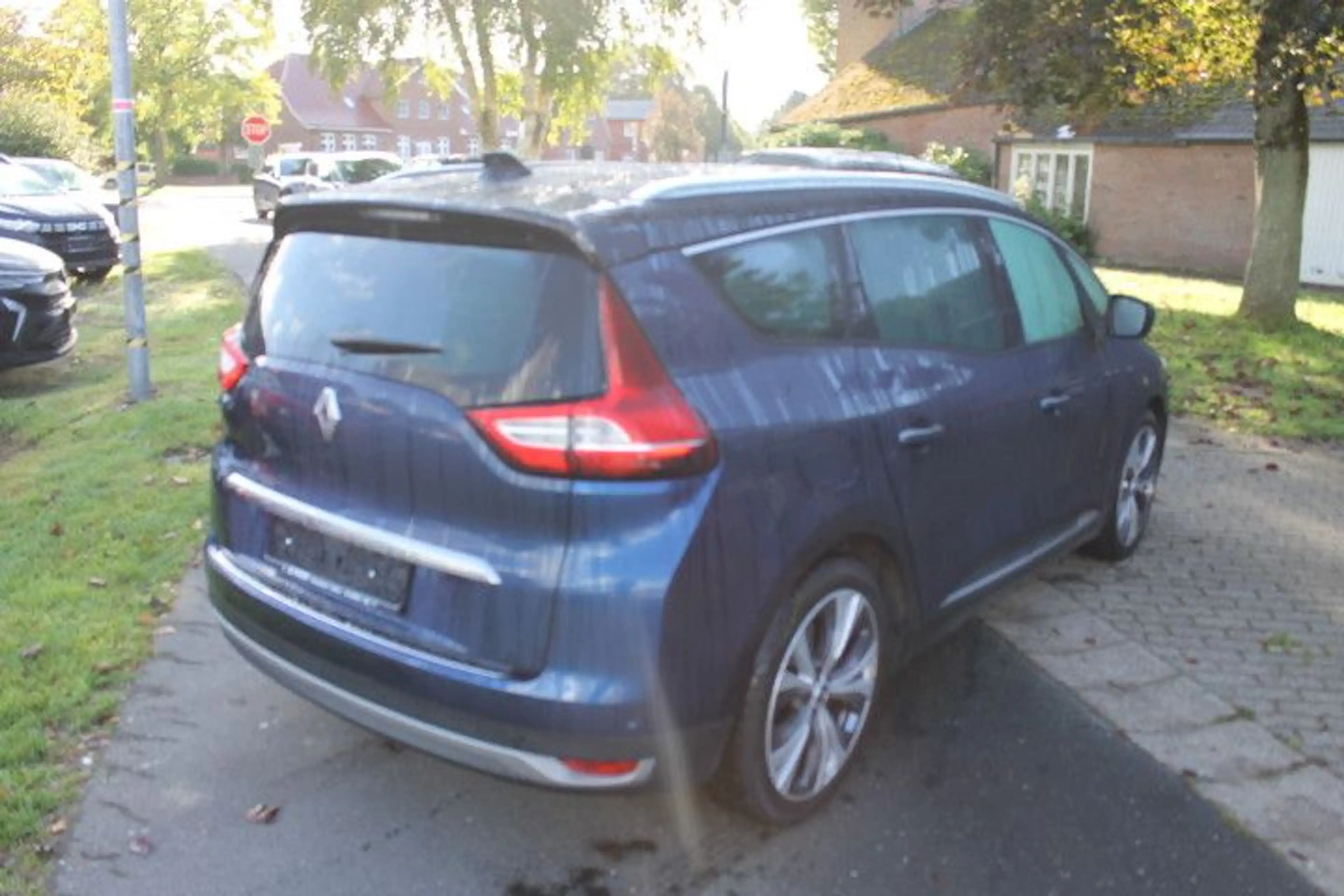 Renault Grand Scenic Intens autom. 7 Sitzer — photo 9