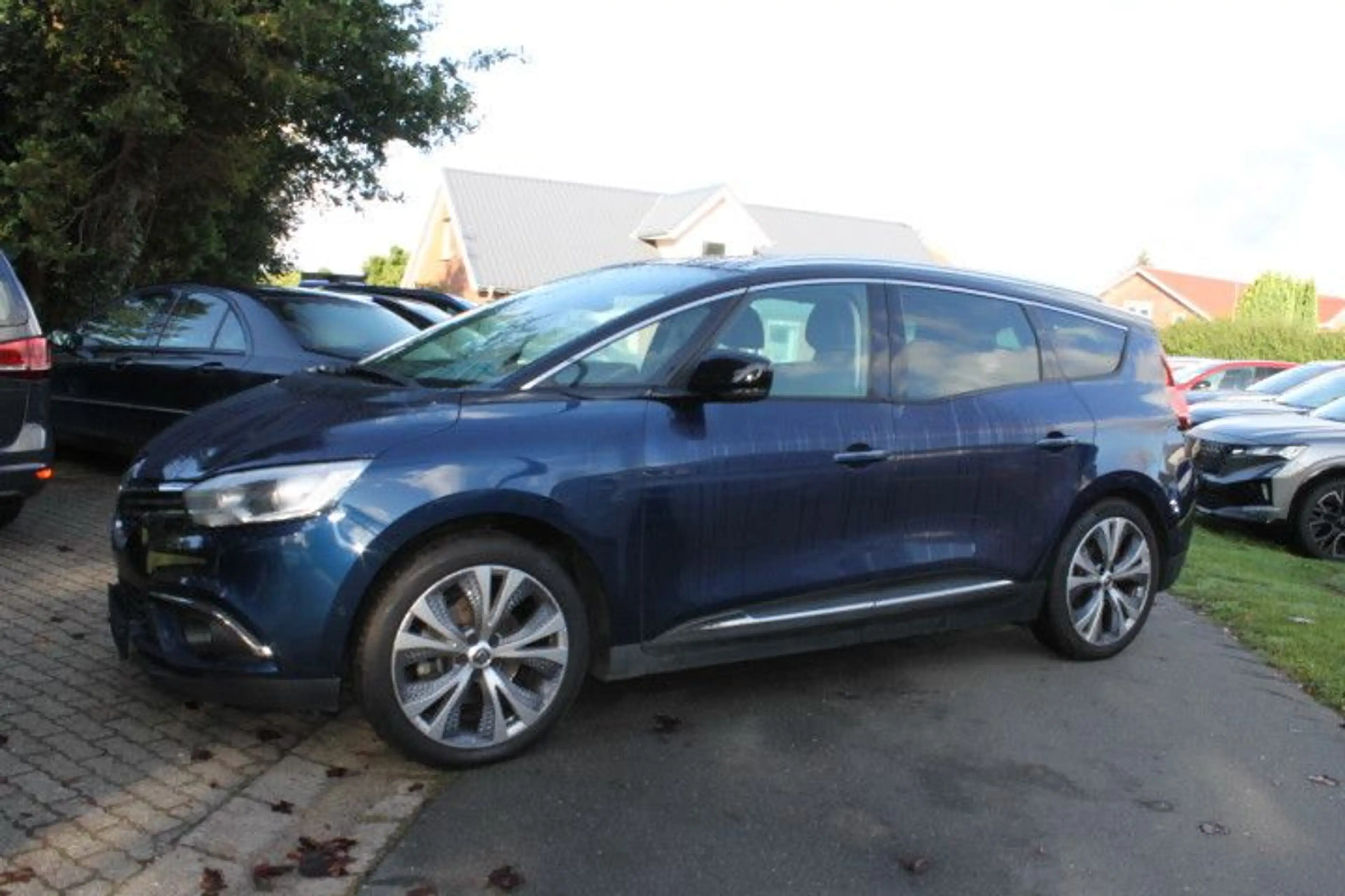 Renault Grand Scenic Intens autom. 7 Sitzer — photo 6