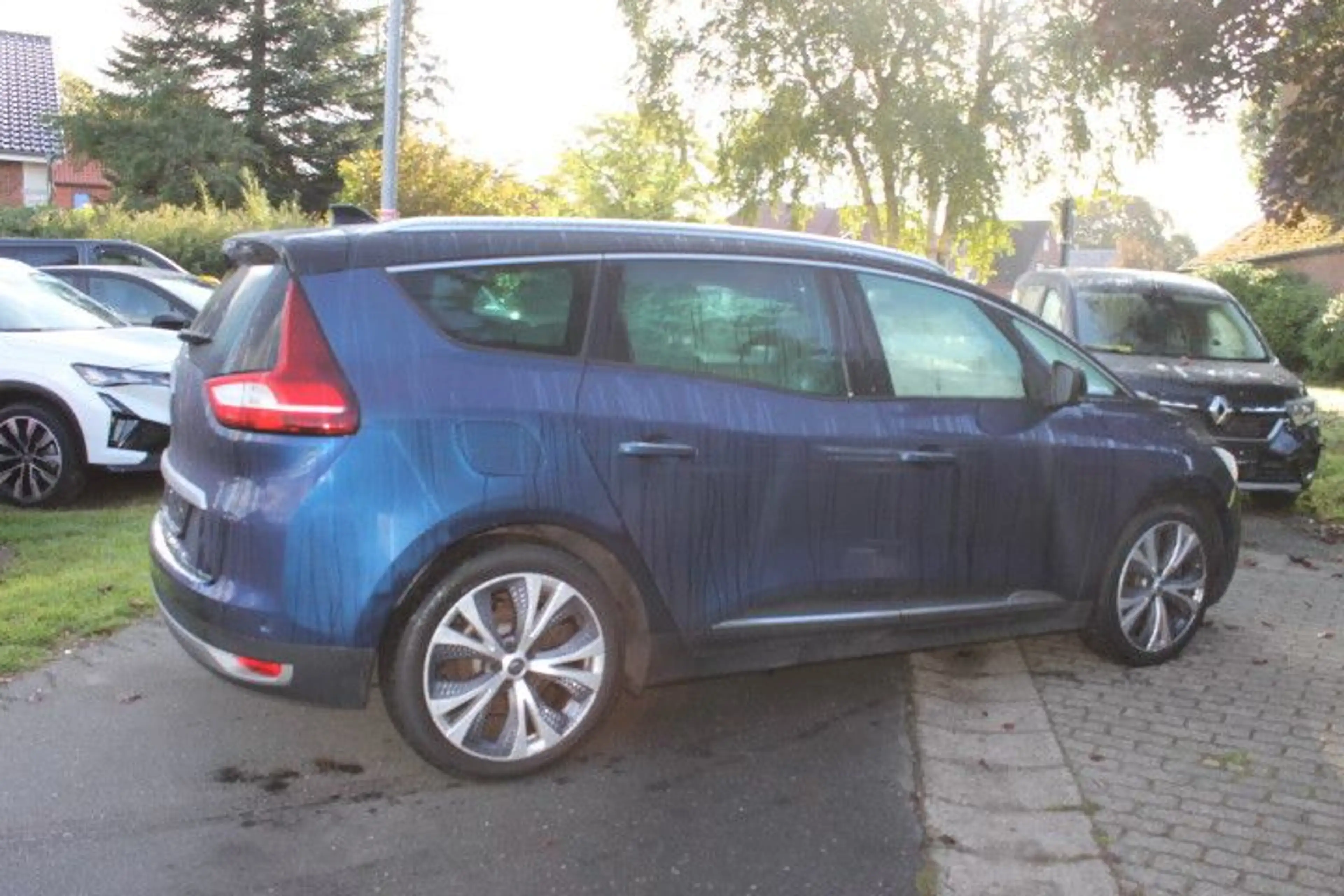 Renault Grand Scenic Intens autom. 7 Sitzer — photo 10