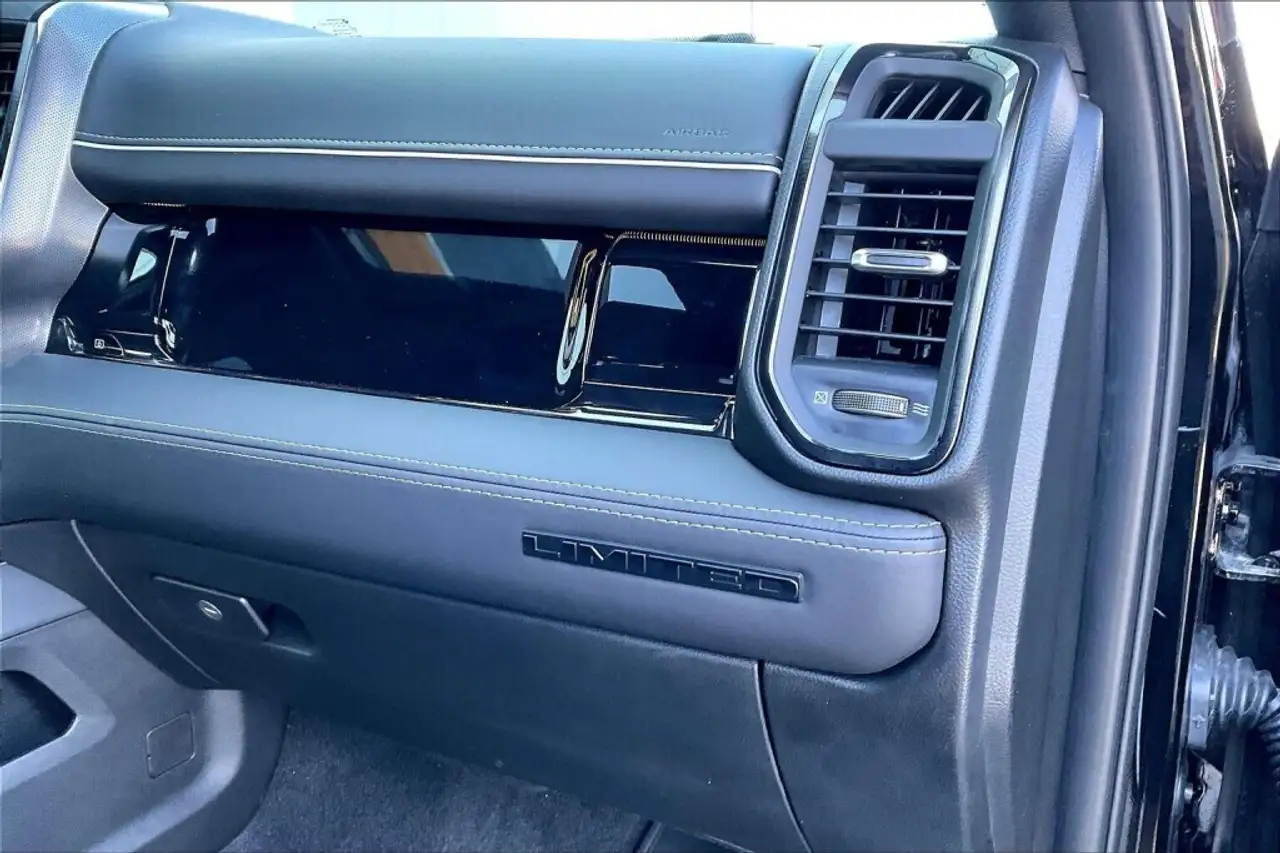 RAM 3500 снимка RAM 3500