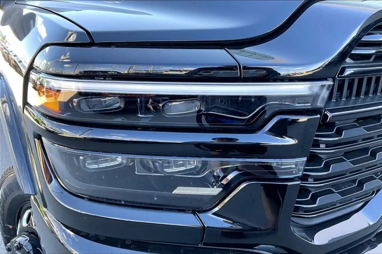 RAM 3500 снимка RAM 3500