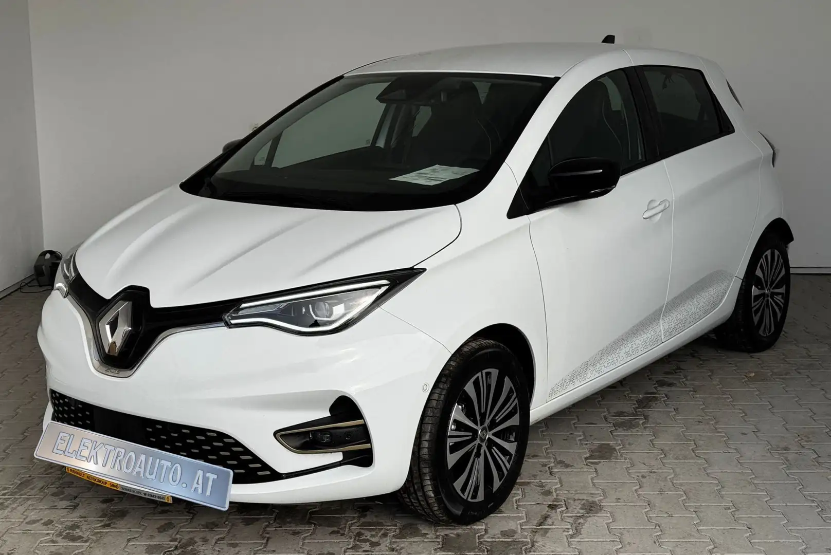 Renault ZOE Iconic Complete Z.E.50 R135 Vorverkauf Weiß - 1