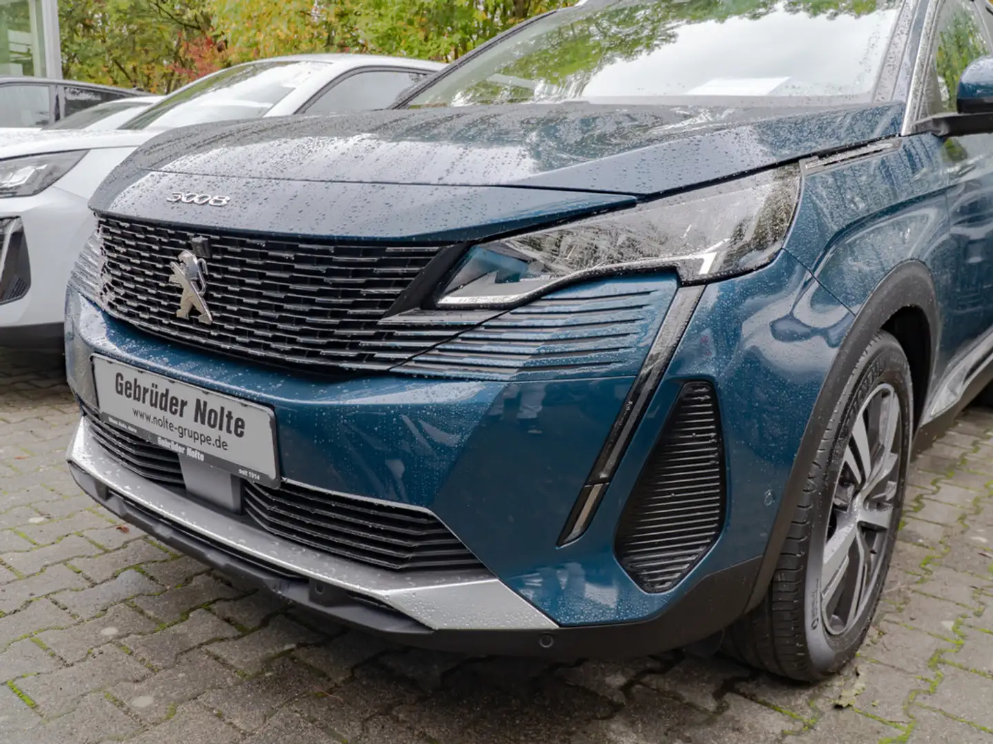 Peugeot 3008 1.2 Allure Pack SHZ W-LAN ACC FACEL. LED Bleu - 2