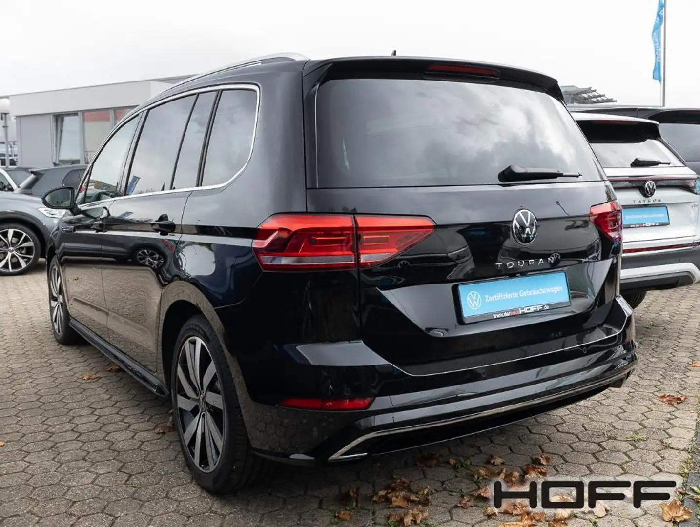 Volkswagen Touran 1.5 TSI DSG Highline/R-Line KAMERA NAVI AHK LED Zwart - 2