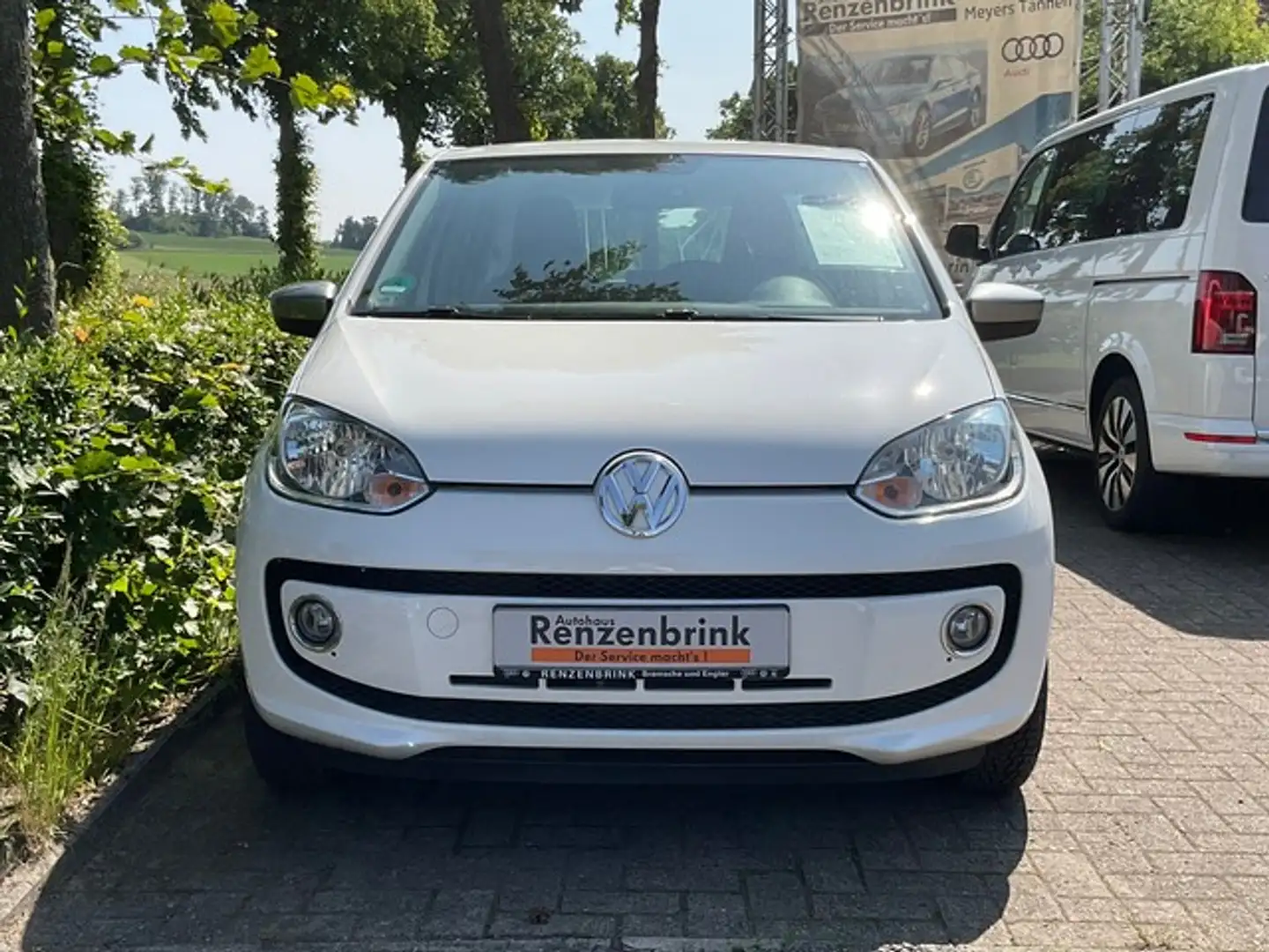 Volkswagen up! cheer up! maps&more Bluetooth 5-trg. Winter-Paket Weiß - 2