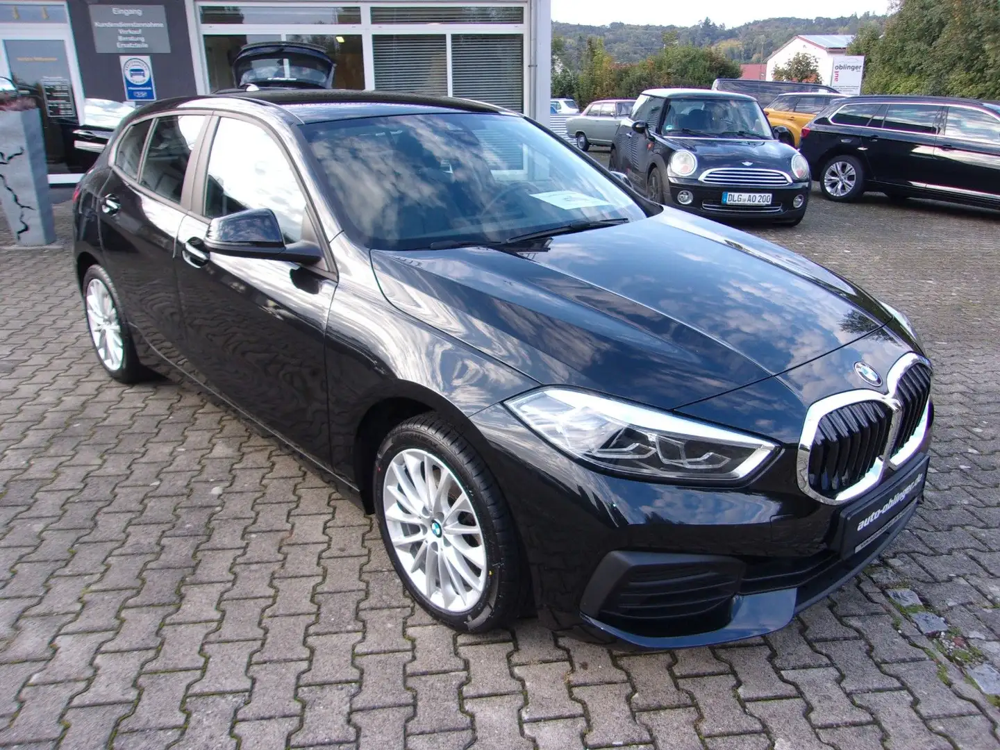 BMW 118 i Automatic "Ledersitze" Schwarz - 1