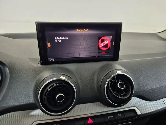 Audi Q2 view 16