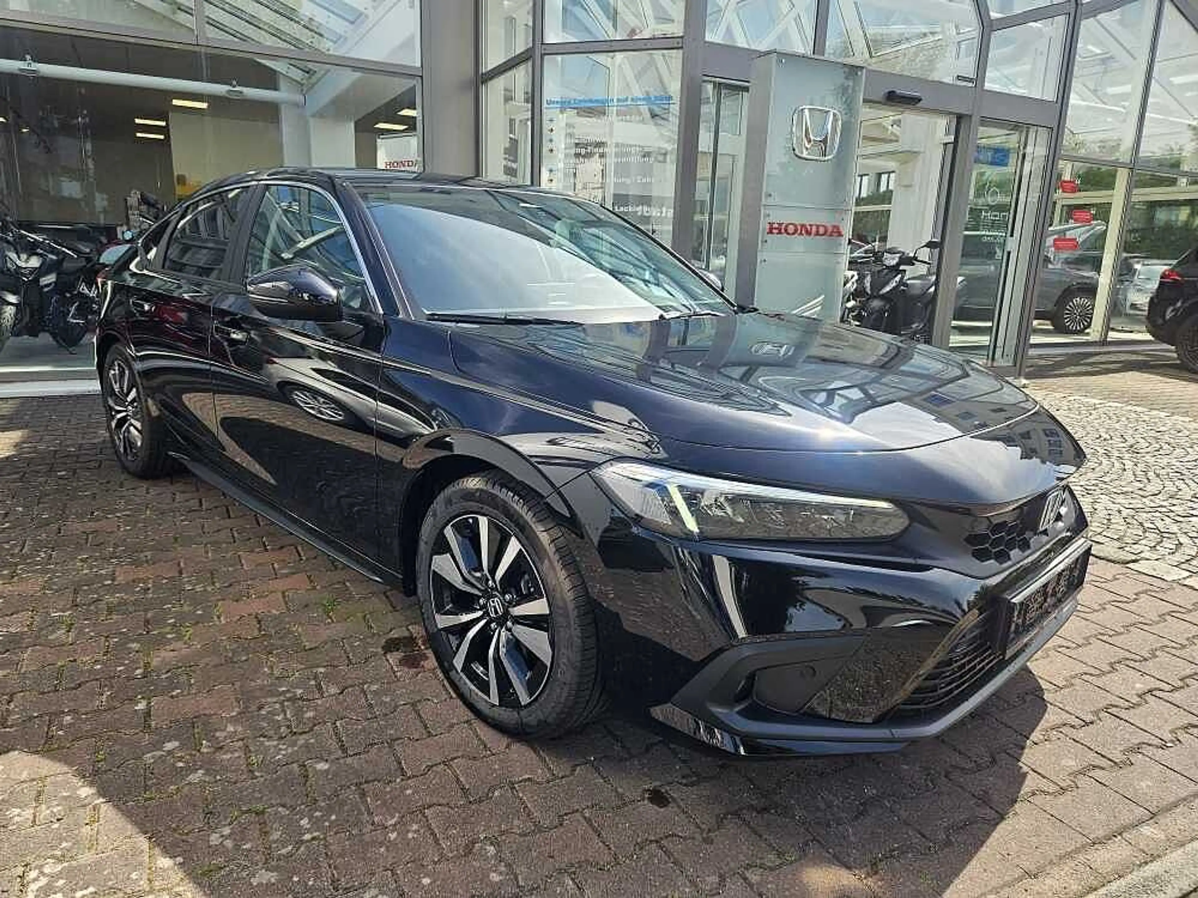 Honda Civic e:HEV 2.0 i-MMD Hybrid Elegance m. NAVI/Kamera — photo 2