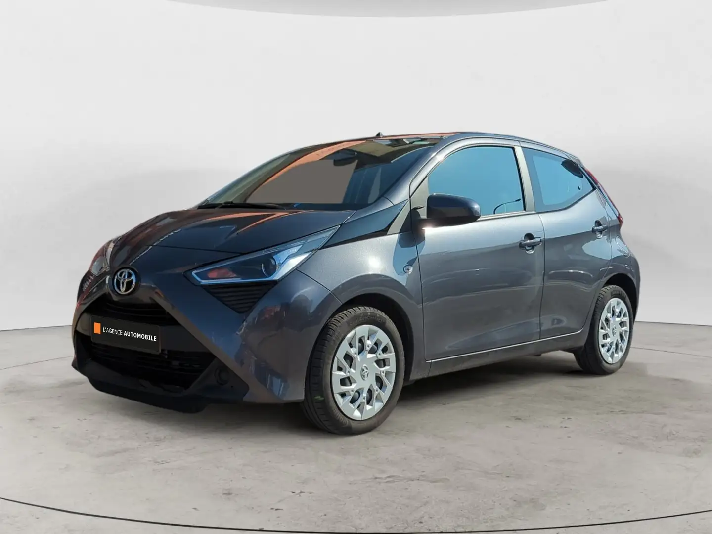 Toyota Aygo 1.0i VVT-i Garantie jusque 2032 Gris - 2