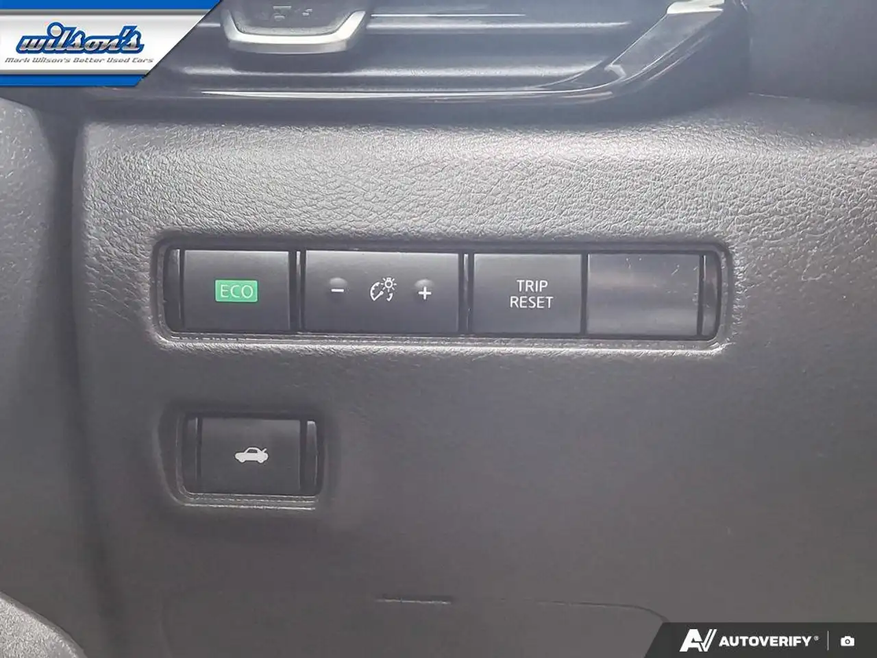 Nissan Sentra снимка Nissan Sentra