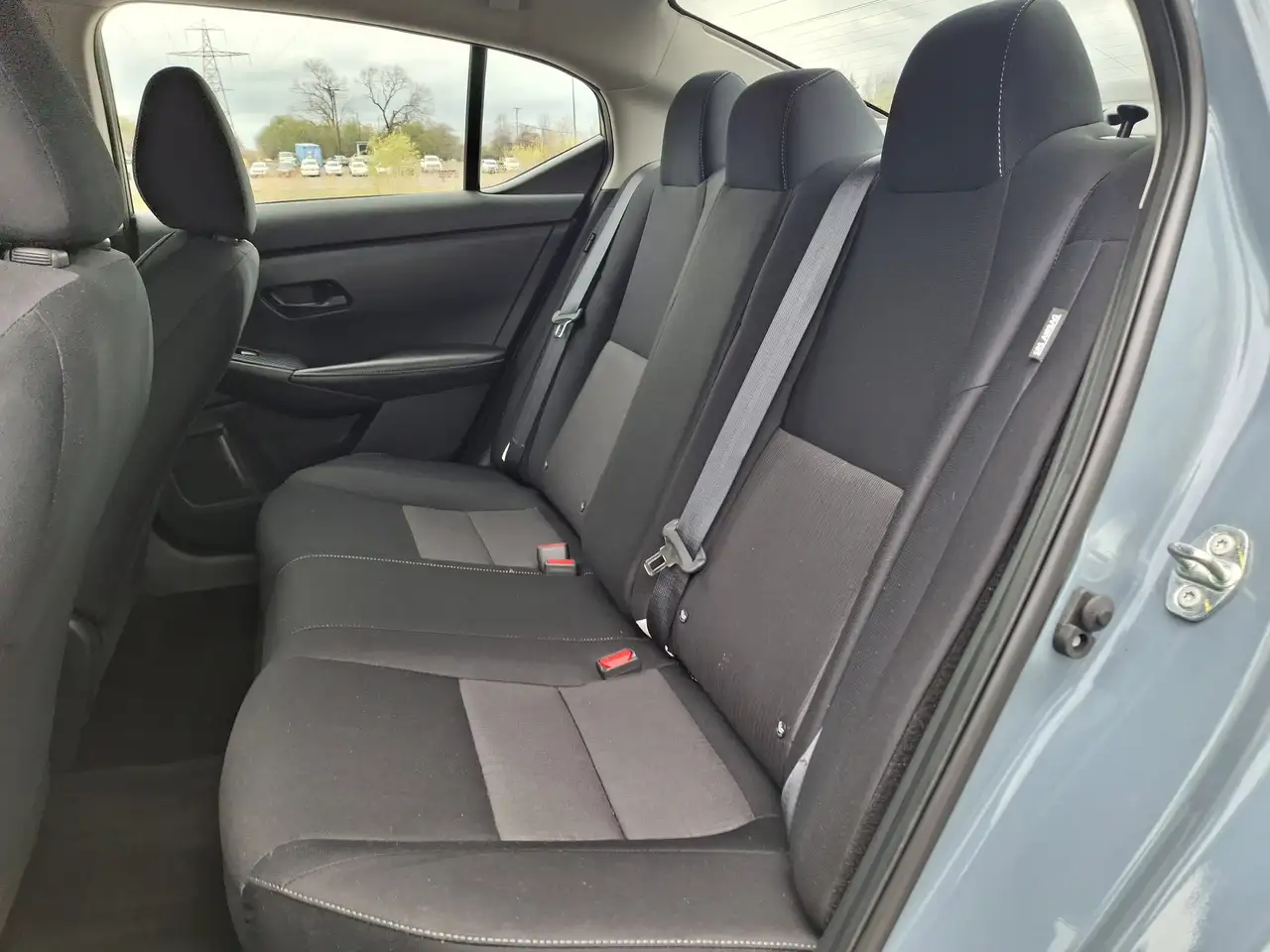 Nissan Sentra снимка Nissan Sentra