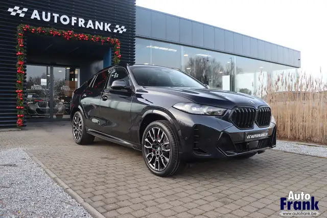 BMW X6 30D / LCI / M-SPORT / PANO / KEYLES / MEMORY / 21"
