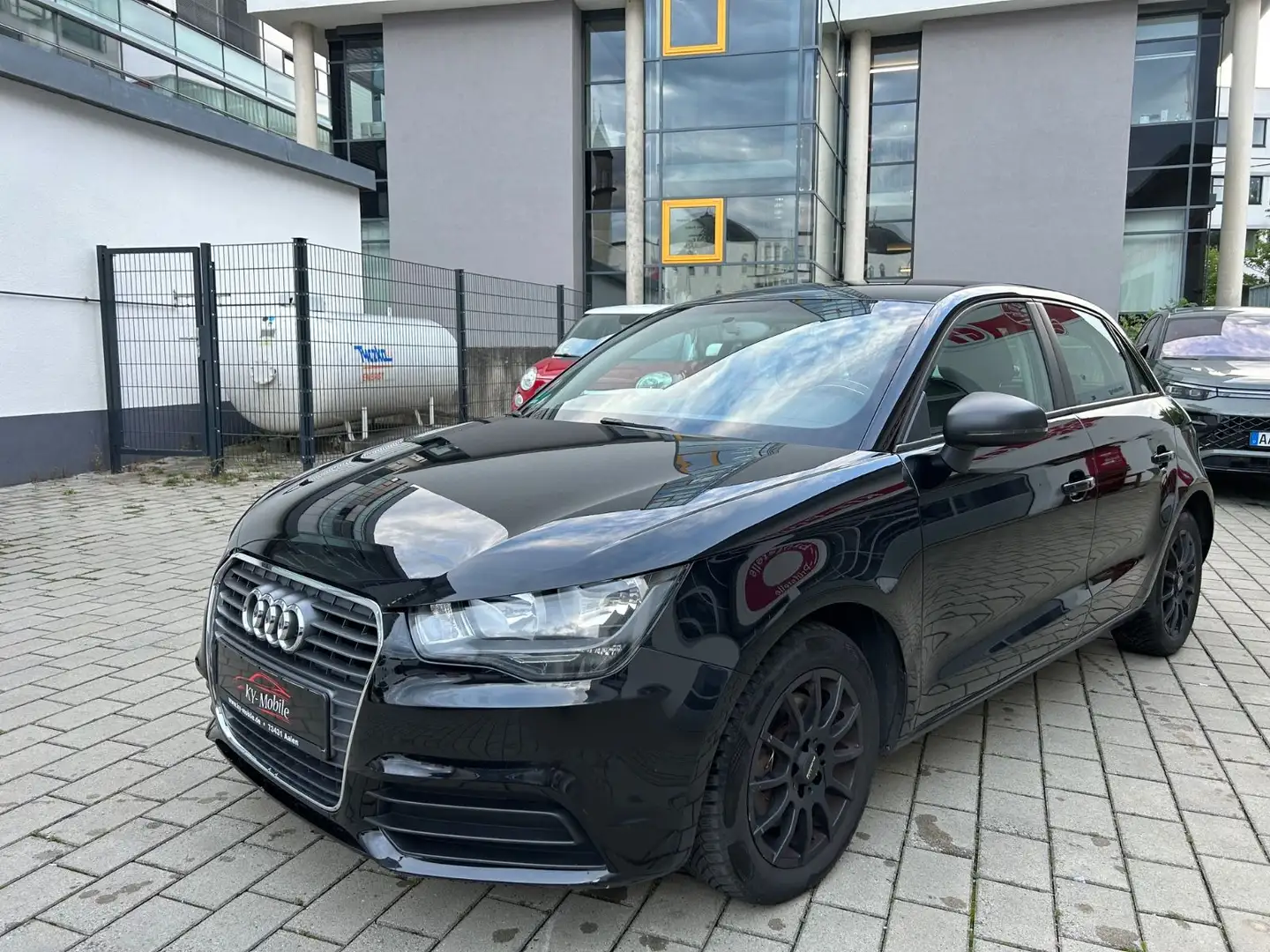 Audi A1 1.4 TFSI  Sportback /1.Hand/Klima Schwarz - 2