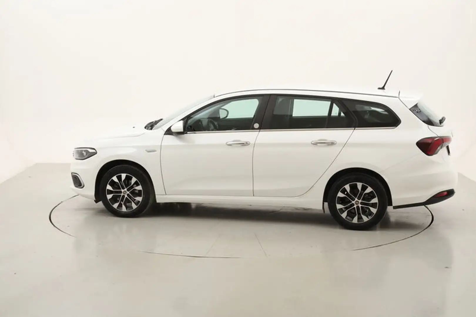 Fiat Tipo SW Mirror 1.6 Diesel 120CV Bianco - 2