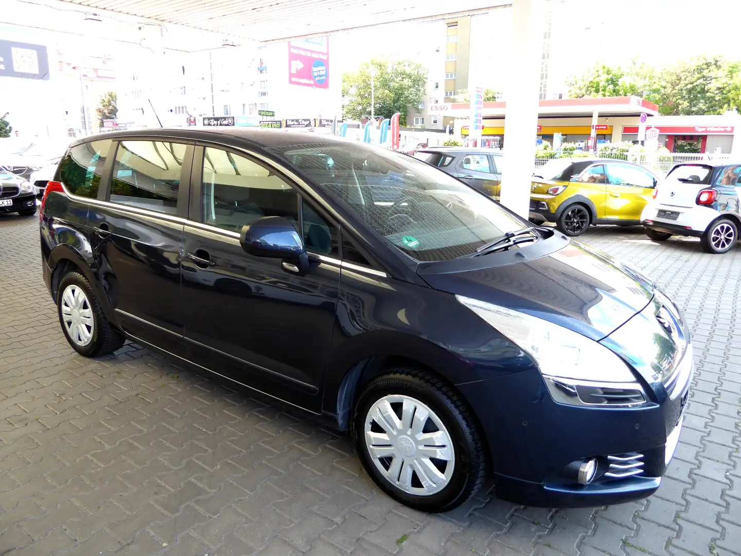 Peugeot 5008 120 VTi Access--1.Hand-TÜV/AU 08/2026-- Azul - 2