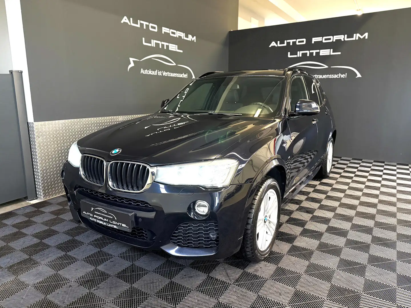 BMW X3 xDrive 20 d M Sport-LED-KAMERA-AHK-PANO-AUTOMATIK Schwarz - 1