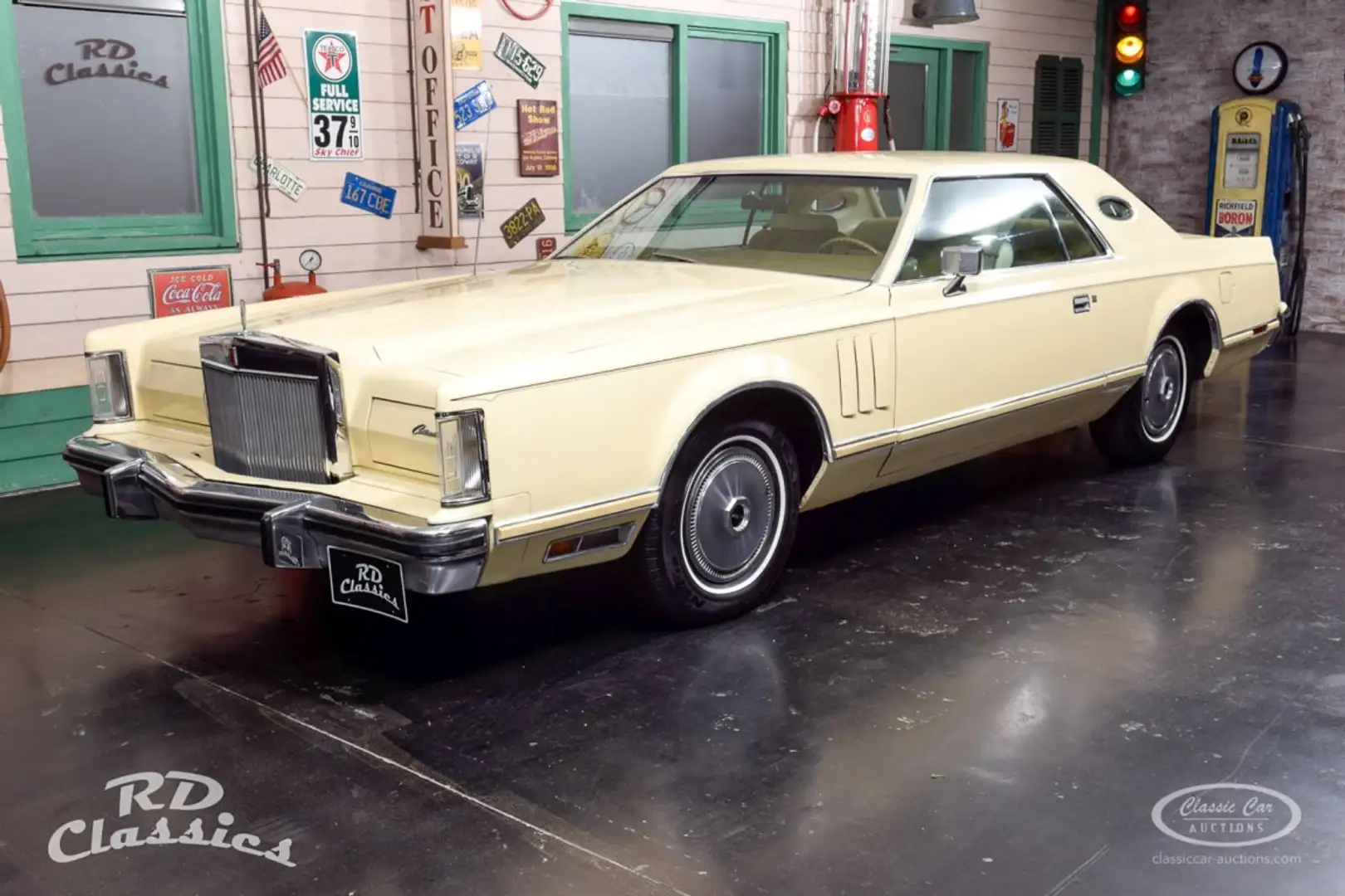 Lincoln Continental 6.6 V8  - ONLINE AUCTION Gelb - 1