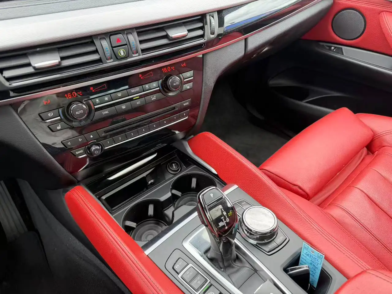 BMW X6 снимка BMW X6