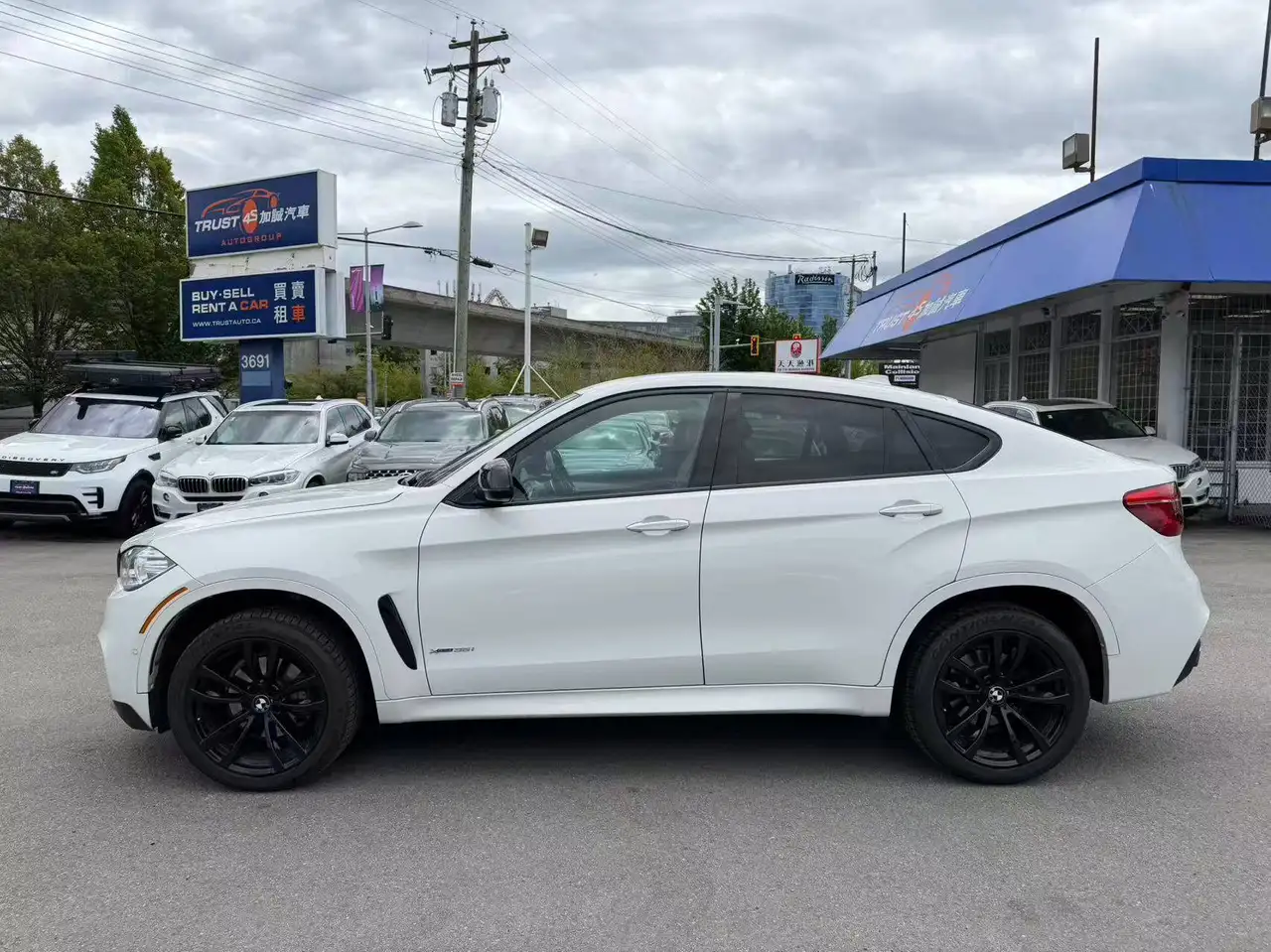 BMW X6 снимка BMW X6